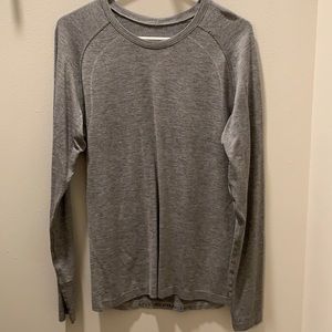 Men’s long sleeve lululemon t shirt
